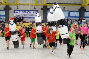 Airbodys im Einsatz anlässlich unserem weihnachtlichen Handballtag